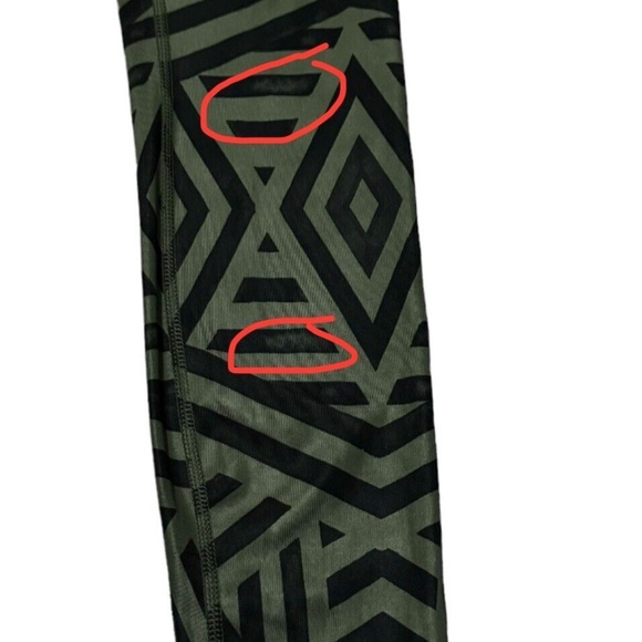 Lululemon Wunder Under Leggings Luxtreme Chevron Shuffle Fatigue Green Sz 4 - Picture 13 of 14
